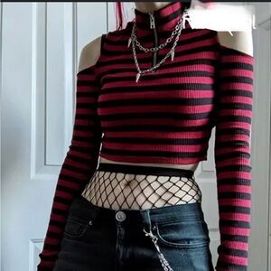 KILLSTAR long sleeve stripped crop top